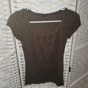 5 7 9 gold and brown pilka dot top